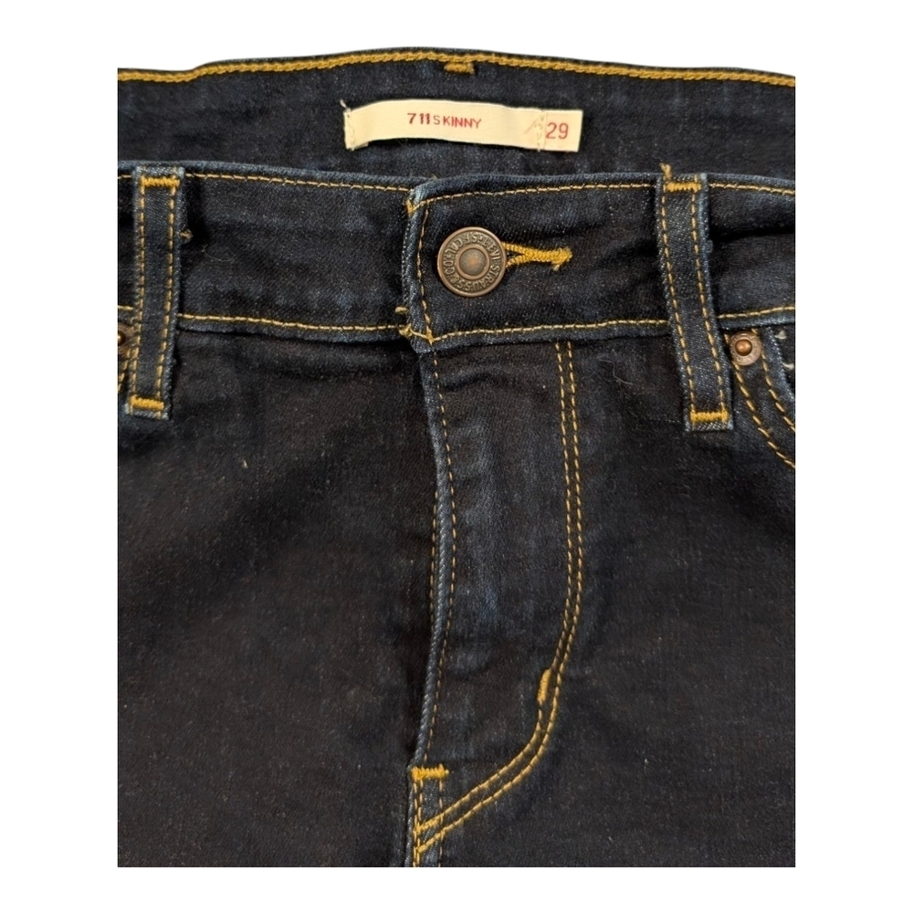 Levi's 711 Skinny Jeans Mid Rise Dark Wash Size 29 / US 8 Stretch Denim - Picture 2 of 8